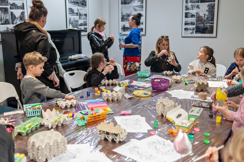 Wielkanocny kiermasz na starówce zdjęcie nr 344888