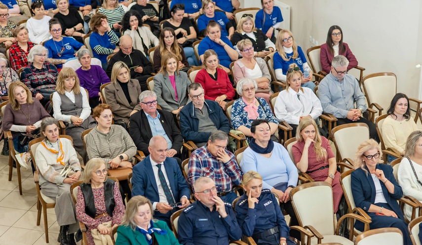 Przemoc zaczyna się po cichu zdjęcie nr 344913