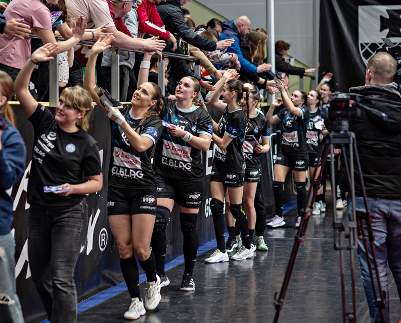 Start wraca na bezpieczną pozycję zdjęcie nr 344952