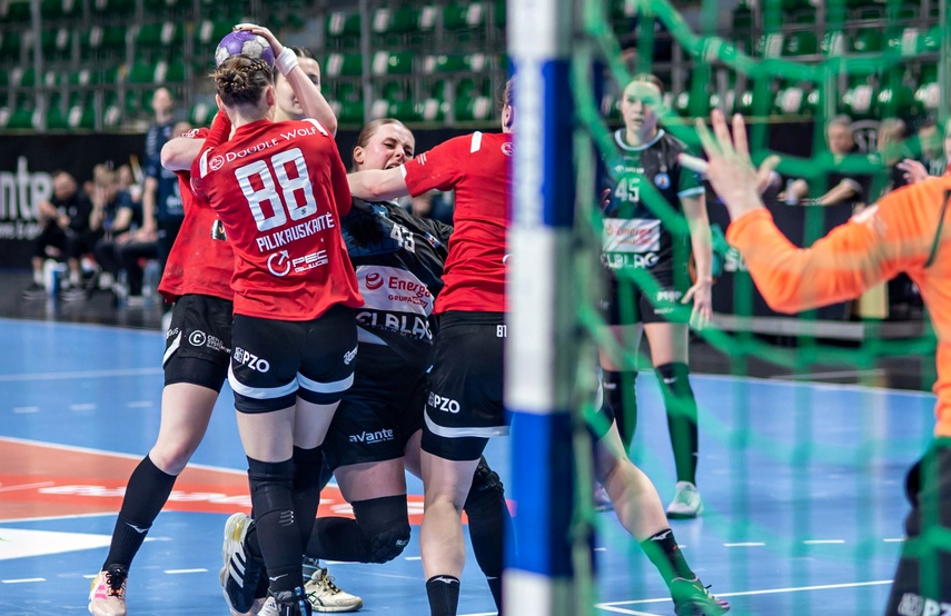 Start wraca na bezpieczną pozycję zdjęcie nr 344944