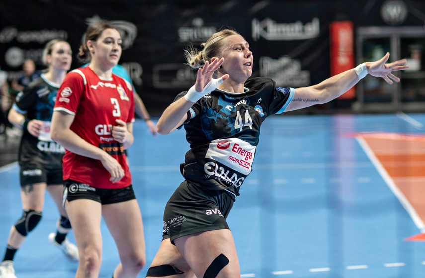 Start wraca na bezpieczną pozycję zdjęcie nr 344928