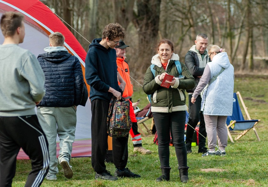 Sport to zdrowie, a czasem również pomoc zdjęcie nr 345333