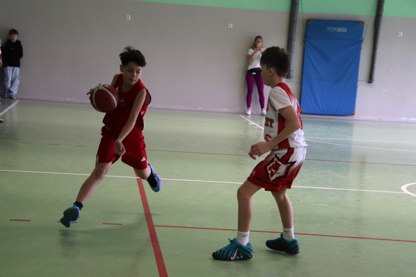 Elbasket: trzy dni emocji pod koszem zdjęcie nr 345439