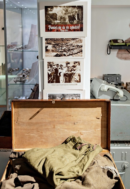 Katyńska wystawa w Kaponierze zdjęcie nr 345970