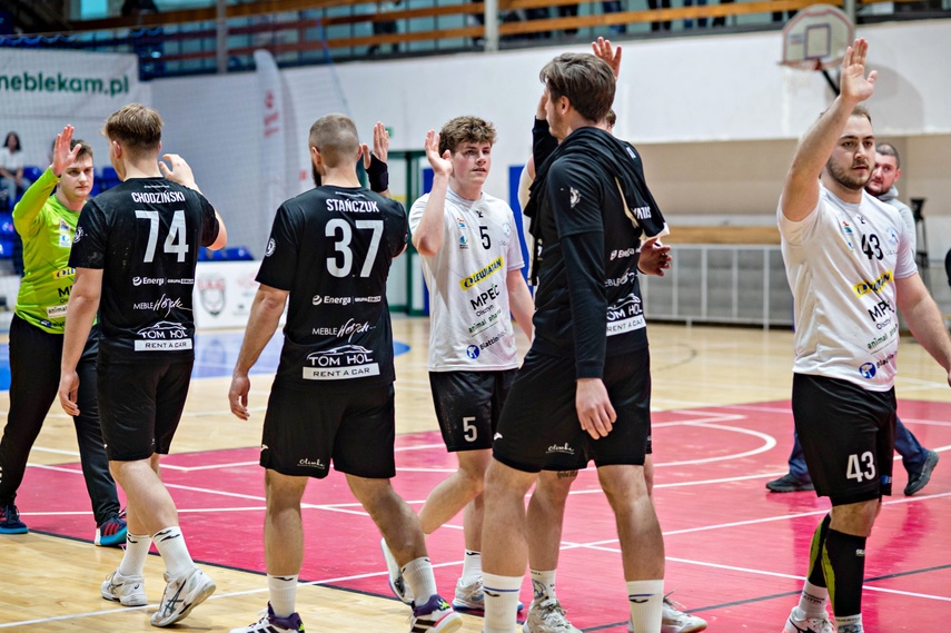 Niespodziewana przegrana Silvantu zdjęcie nr 346016