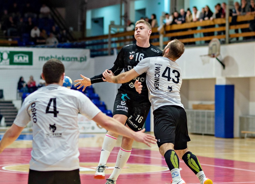 Niespodziewana przegrana Silvantu zdjęcie nr 345995