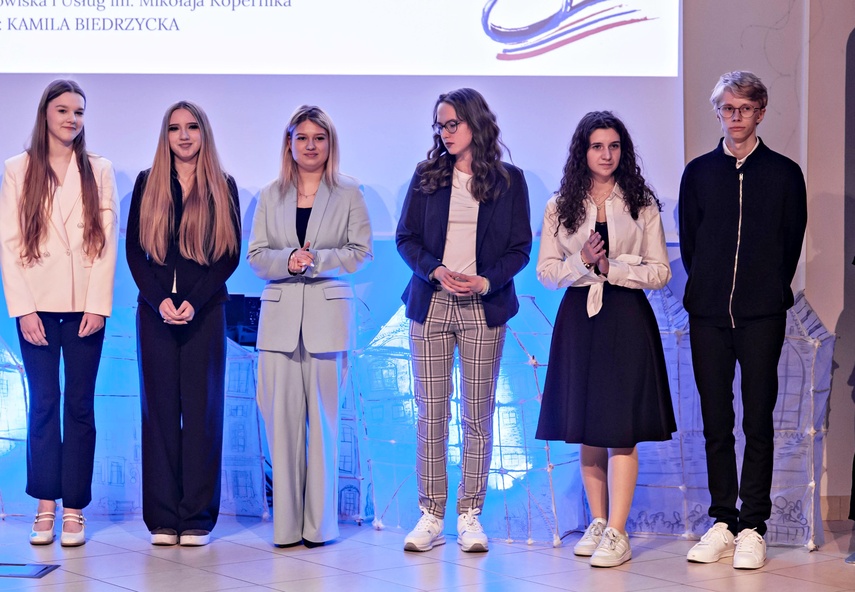 Warto pomagać zdjęcie nr 346051