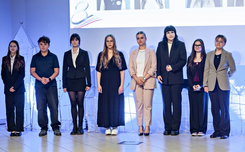 Warto pomagać zdjęcie nr 346060