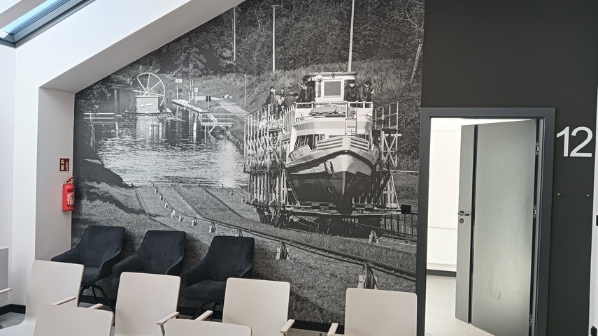 Urzędowe otwarcie z pompą  zdjęcie nr 346313