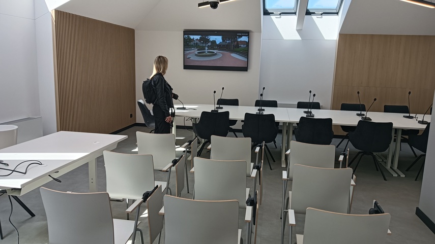 Urzędowe otwarcie z pompą  zdjęcie nr 346310