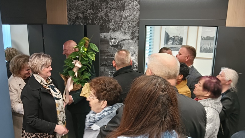 Urzędowe otwarcie z pompą  zdjęcie nr 346299