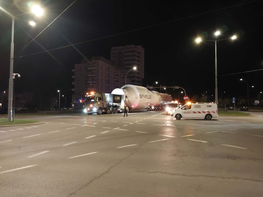 Wyjątkowy ładunek w porcie  zdjęcie nr 346359