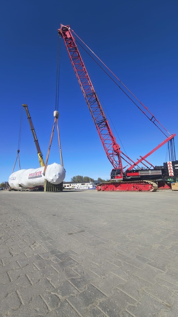 Wyjątkowy ładunek w porcie  zdjęcie nr 346354