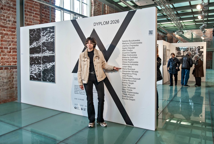 Absolwenci zaprezentowali swoją twórczość zdjęcie nr 346465