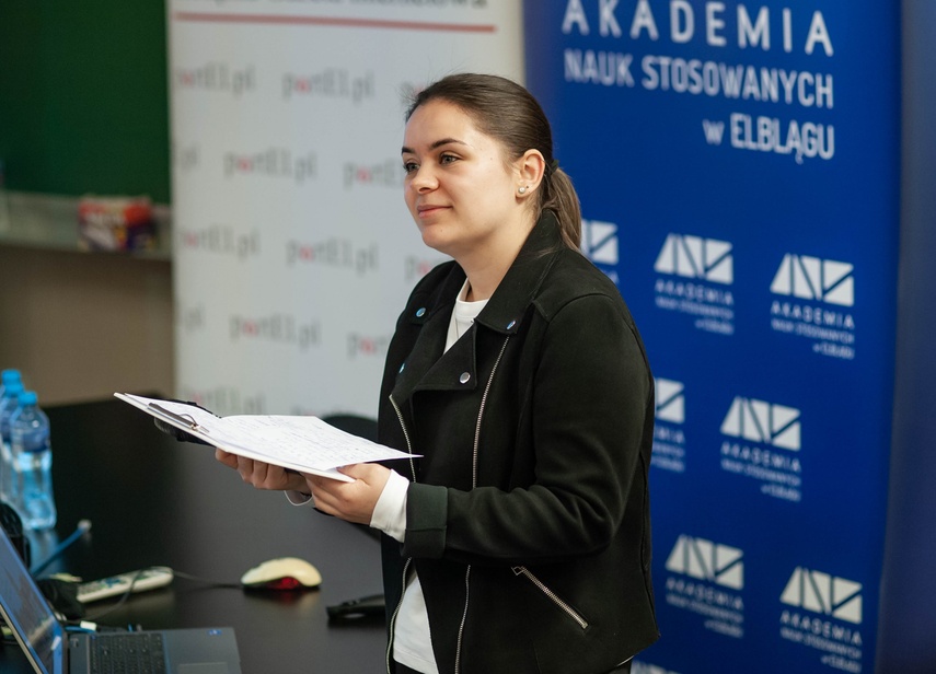 Młodzież debatowała z o tym, czy warto zostać w Elblągu zdjęcie nr 347076