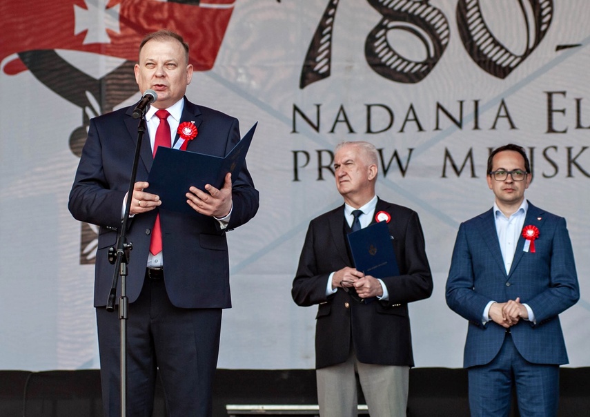 Uczcili rocznicę uchwalenia konstytucji zdjęcie nr 347272