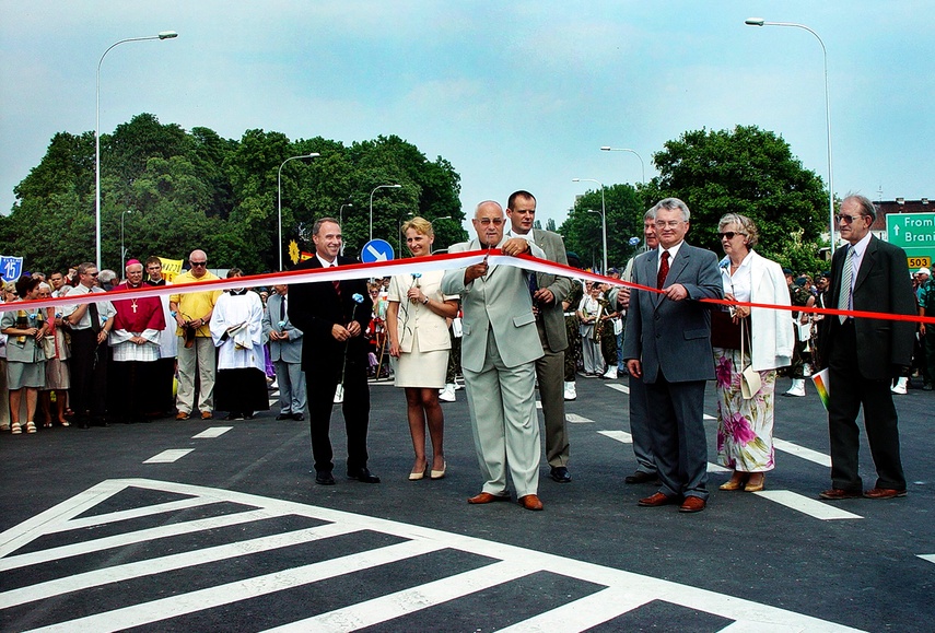 Trasą ku świetlanej przyszłości zdjęcie nr 347309