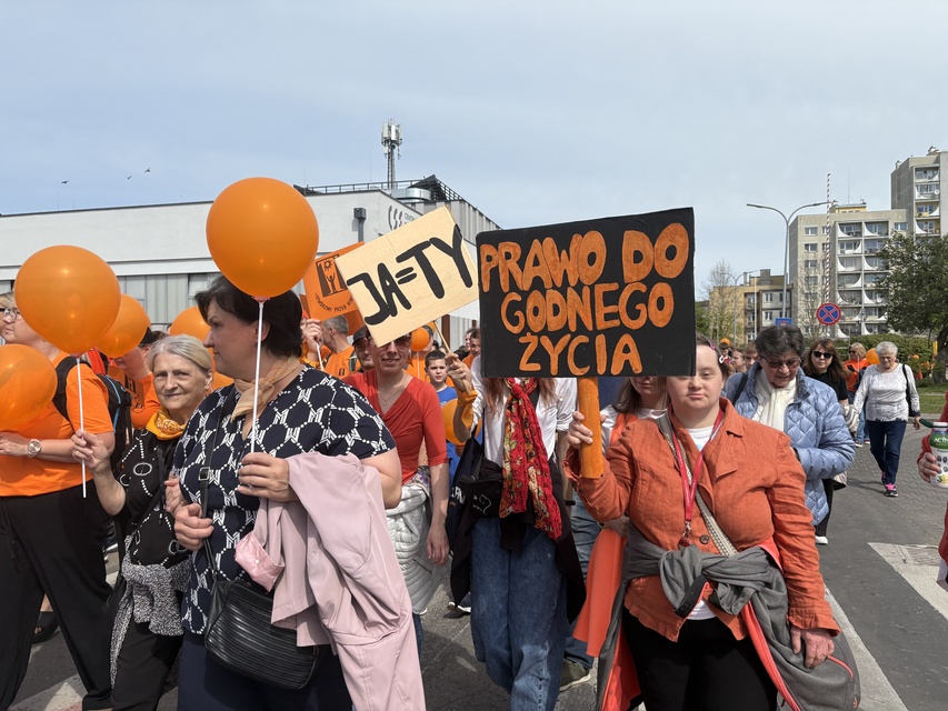 Każdy człowiek ma swoją godność zdjęcie nr 347359