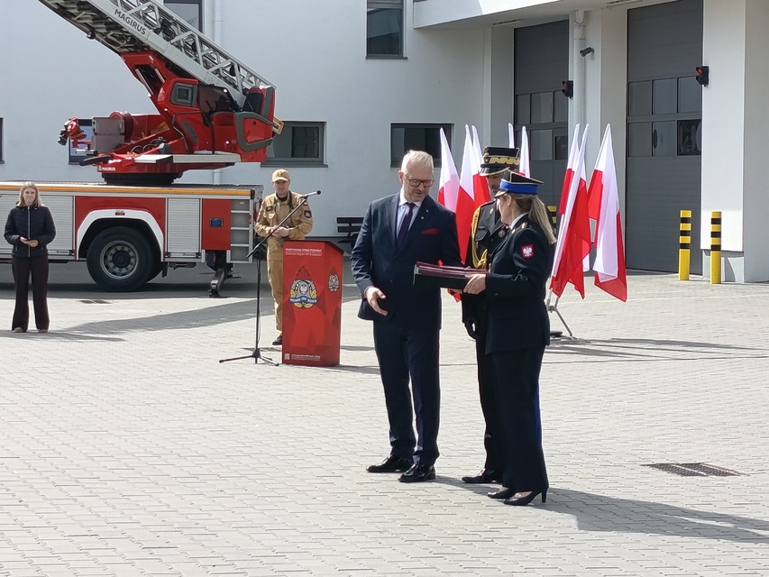 Świętowanie z nową halą do obrony cywilnej zdjęcie nr 347413