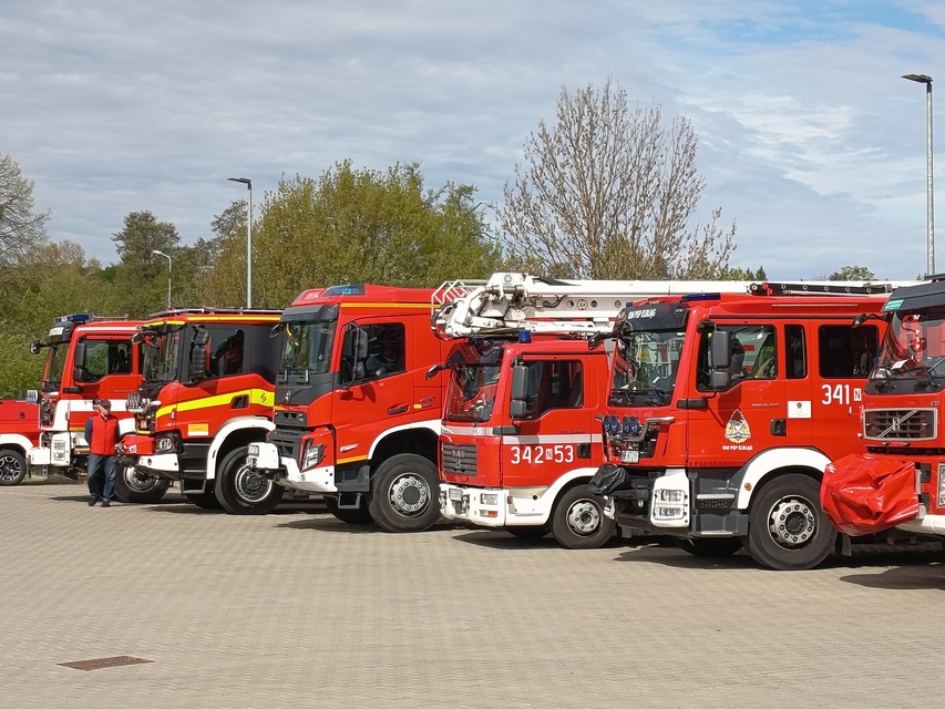 Świętowanie z nową halą do obrony cywilnej zdjęcie nr 347404