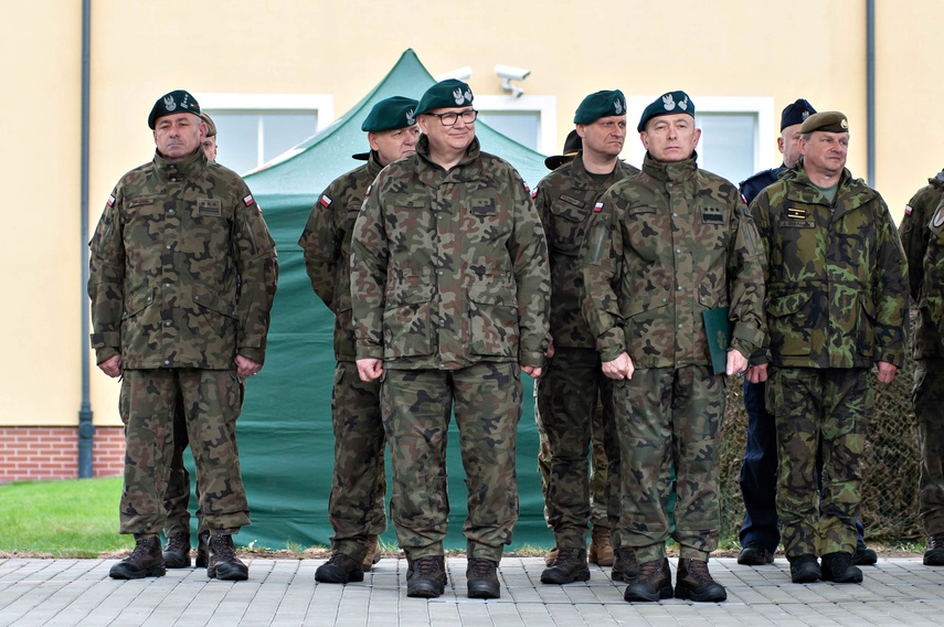 Wielonarodowa dywizja z nowym dowódcą zdjęcie nr 347844