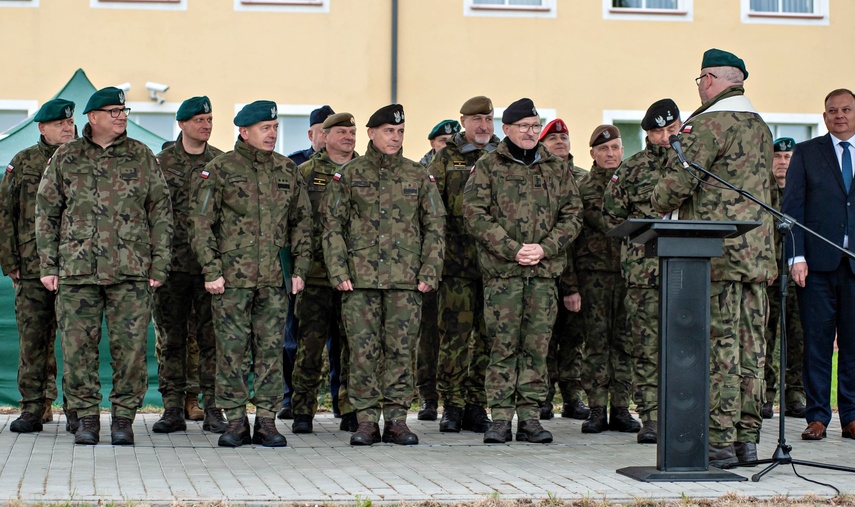 Wielonarodowa dywizja z nowym dowódcą zdjęcie nr 347835