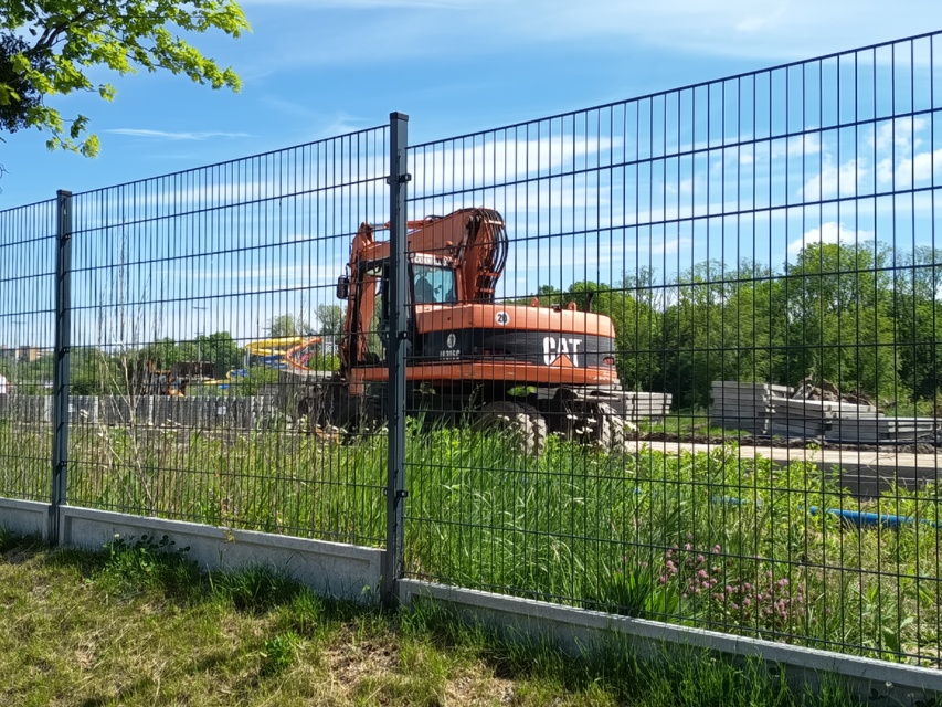 Więcej miejsc przy parku wodnym  zdjęcie nr 348684