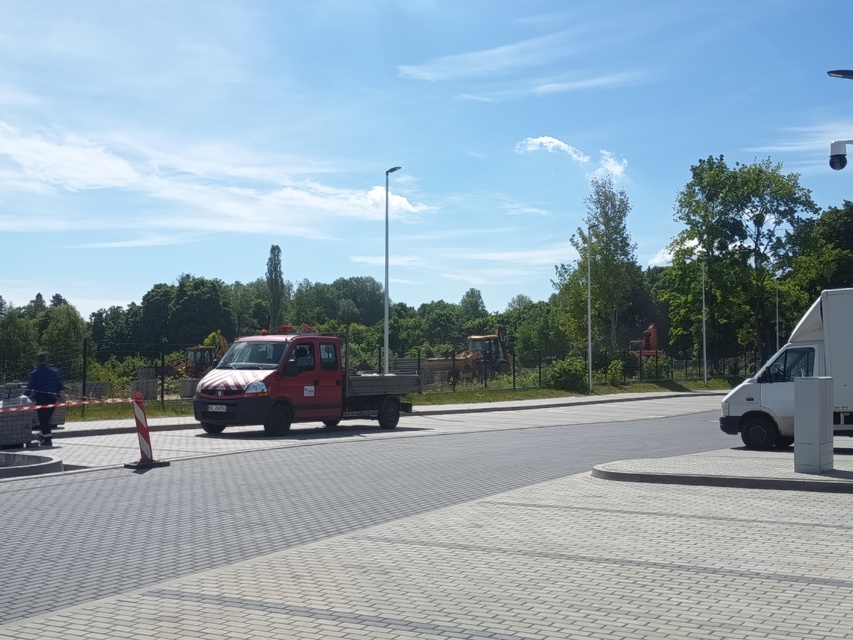 Więcej miejsc przy parku wodnym  zdjęcie nr 348678
