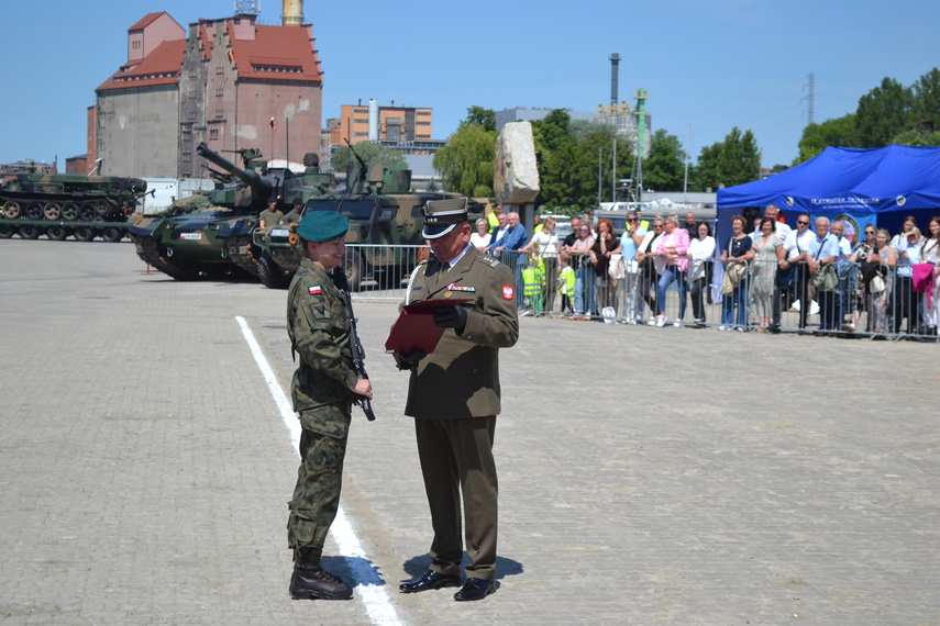 Wojskowe święto w elbląskim porcie zdjęcie nr 348762