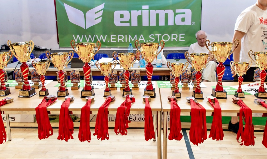 Elbląg ponownie stolicą szkolnego unihokeja zdjęcie nr 349058