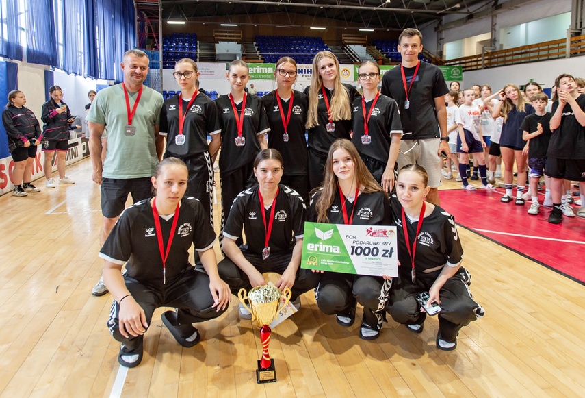 Elbląg ponownie stolicą szkolnego unihokeja zdjęcie nr 349072