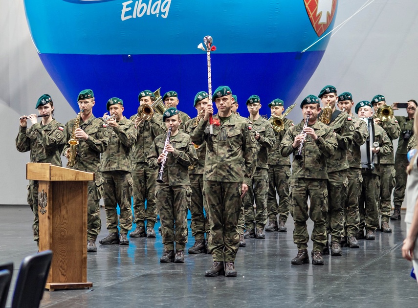 Elita Wojska Polskiego walczy w Elblągu zdjęcie nr 349185