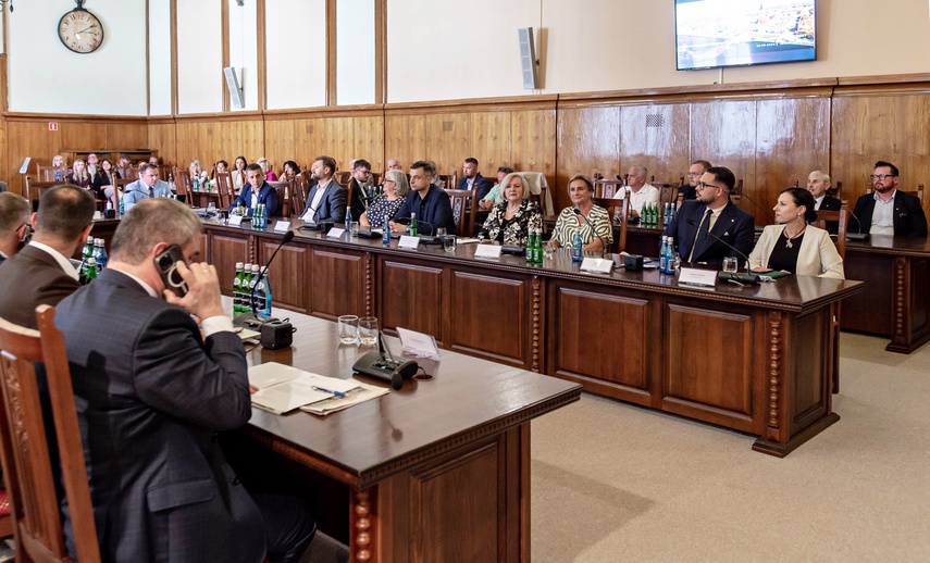 Warszawa przyjechała w teren. Posłowie na Żuławach zdjęcie nr 350345