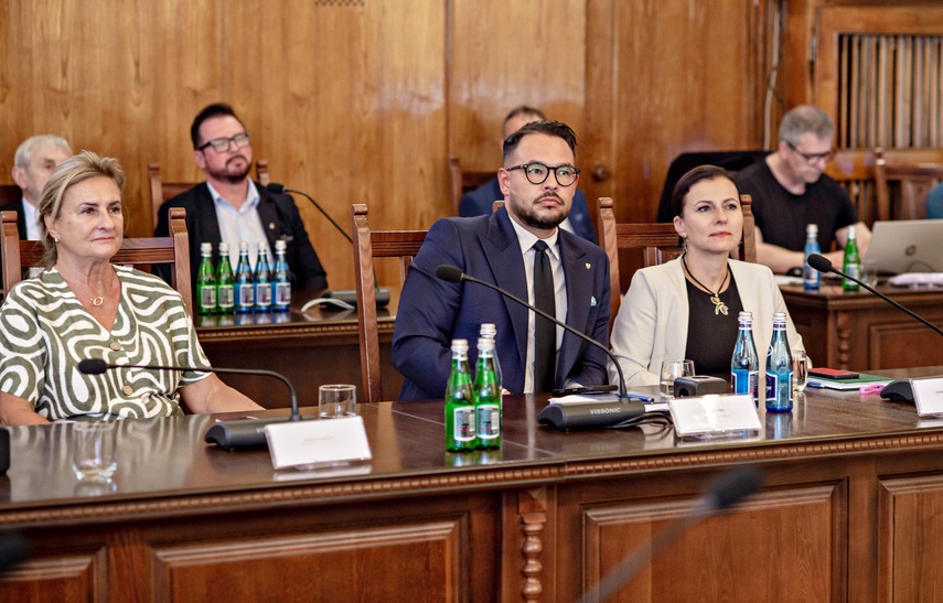 Warszawa przyjechała w teren. Posłowie na Żuławach zdjęcie nr 350341