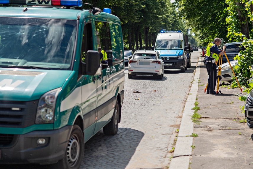 Potrącenie pieszego na Królewieckiej zdjęcie nr 350356