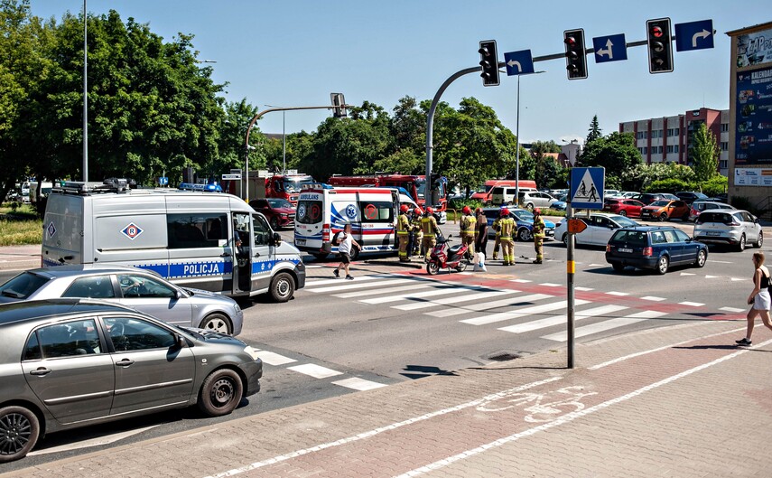 Potrącenie motorowerzysty zdjęcie nr 350471