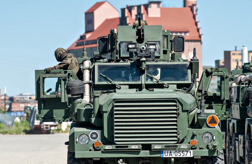 Legwany i Apacze w elbląskim porcie zdjęcie nr 350508