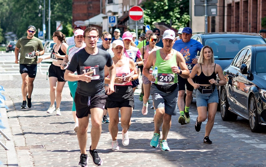 Gorący bieg rocznicowy na Starym Mieście zdjęcie nr 350780