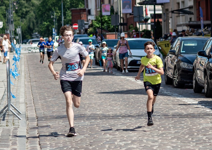 Gorący bieg rocznicowy na Starym Mieście zdjęcie nr 350838