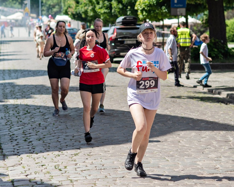 Gorący bieg rocznicowy na Starym Mieście zdjęcie nr 350812