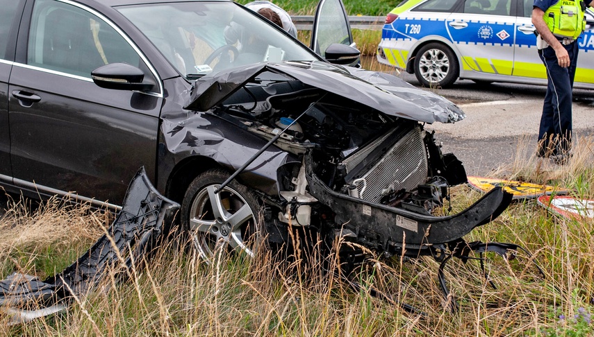 Zderzenie w Kazimierzowie, kierowca bez prawa jazdy zdjęcie nr 351002