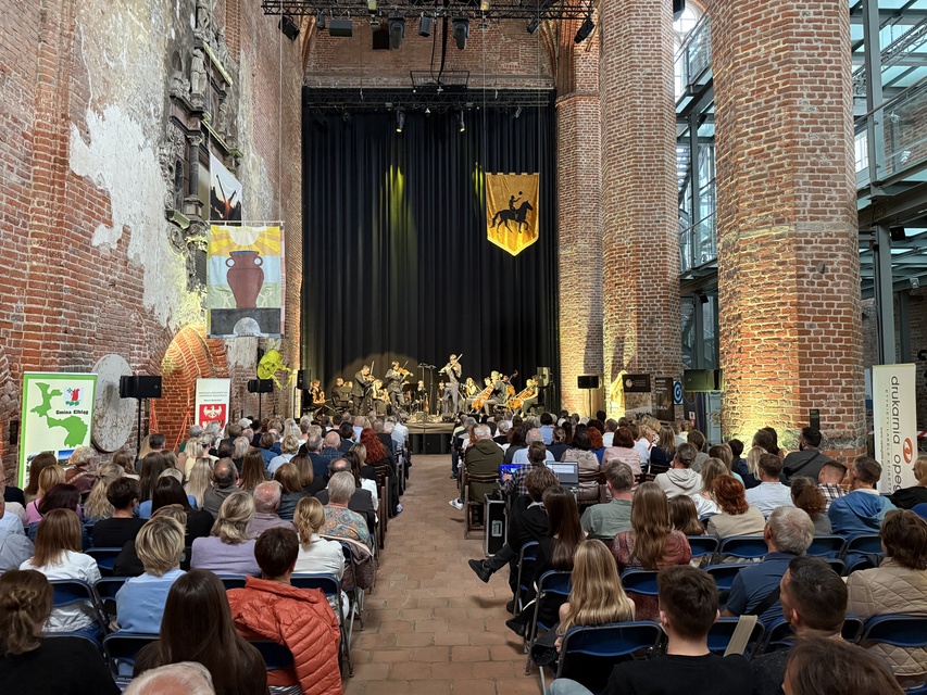 Owacje na stojąco podczas inauguracji V edycji Elbląg Music Masterclass zdjęcie nr 351112