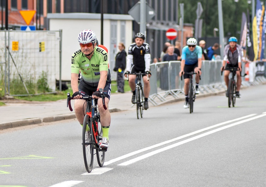 Ścigali się na szosie i rolkach. Road Race w Elblągu zdjęcie nr 351506