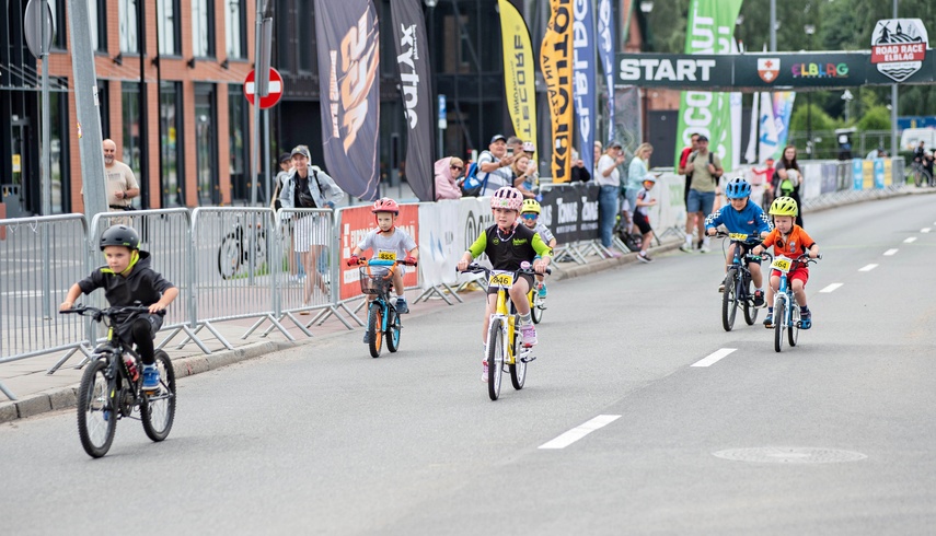 Ścigali się na szosie i rolkach. Road Race w Elblągu zdjęcie nr 351529