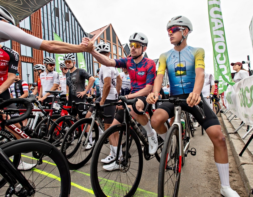 To się ogląda Ścigali się na szosie i rolkach. Road Race w Elblągu
