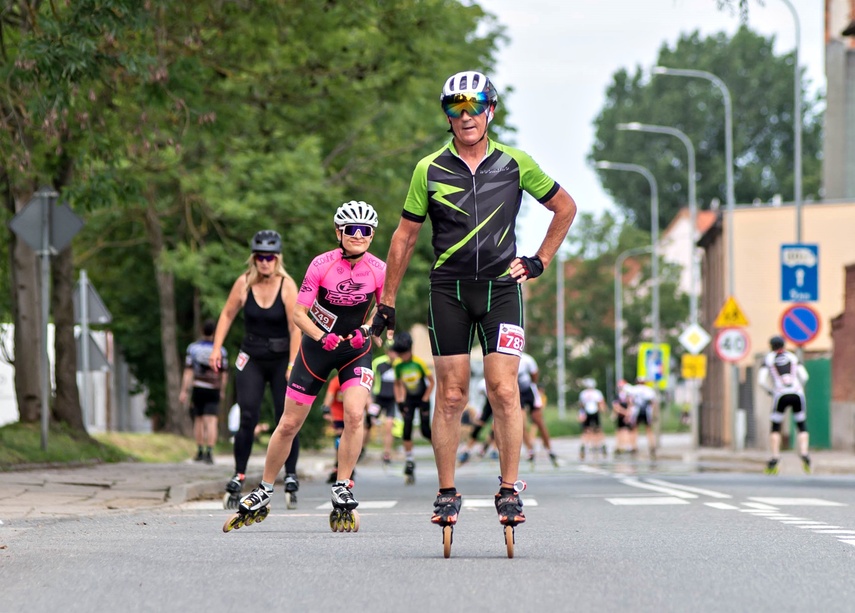 Ścigali się na szosie i rolkach. Road Race w Elblągu zdjęcie nr 351559
