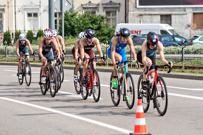 Triathlonowe Mistrzostwa Europy w Elblągu wystartowały zdjęcie nr 351859