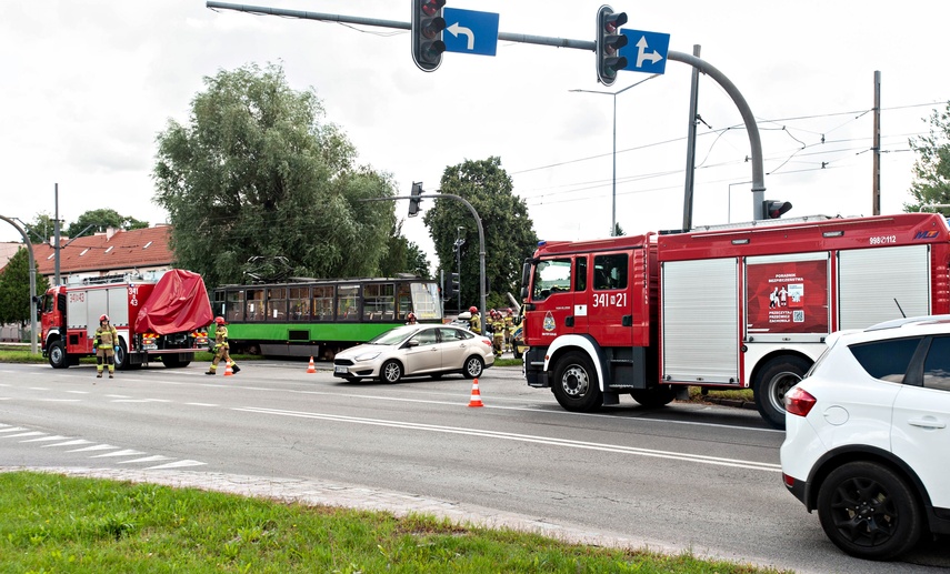 Kolizja z tramwajem na Grunwaldzkiej zdjęcie nr 352406
