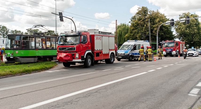 Kolizja z tramwajem na Grunwaldzkiej zdjęcie nr 352407