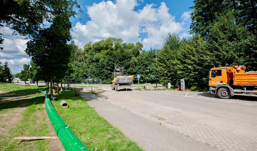 Budują kanalizację przy Górze Chrobrego. Po co? zdjęcie nr 352421